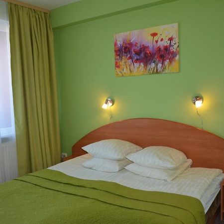 Hotel Latgale Rēzekne Esterno foto